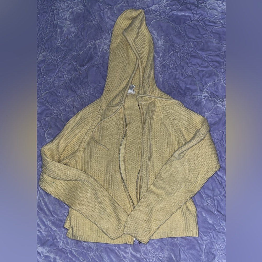 CHRISTOPHER AND BANKS y2k women’s zip up sweater size large good condition!!